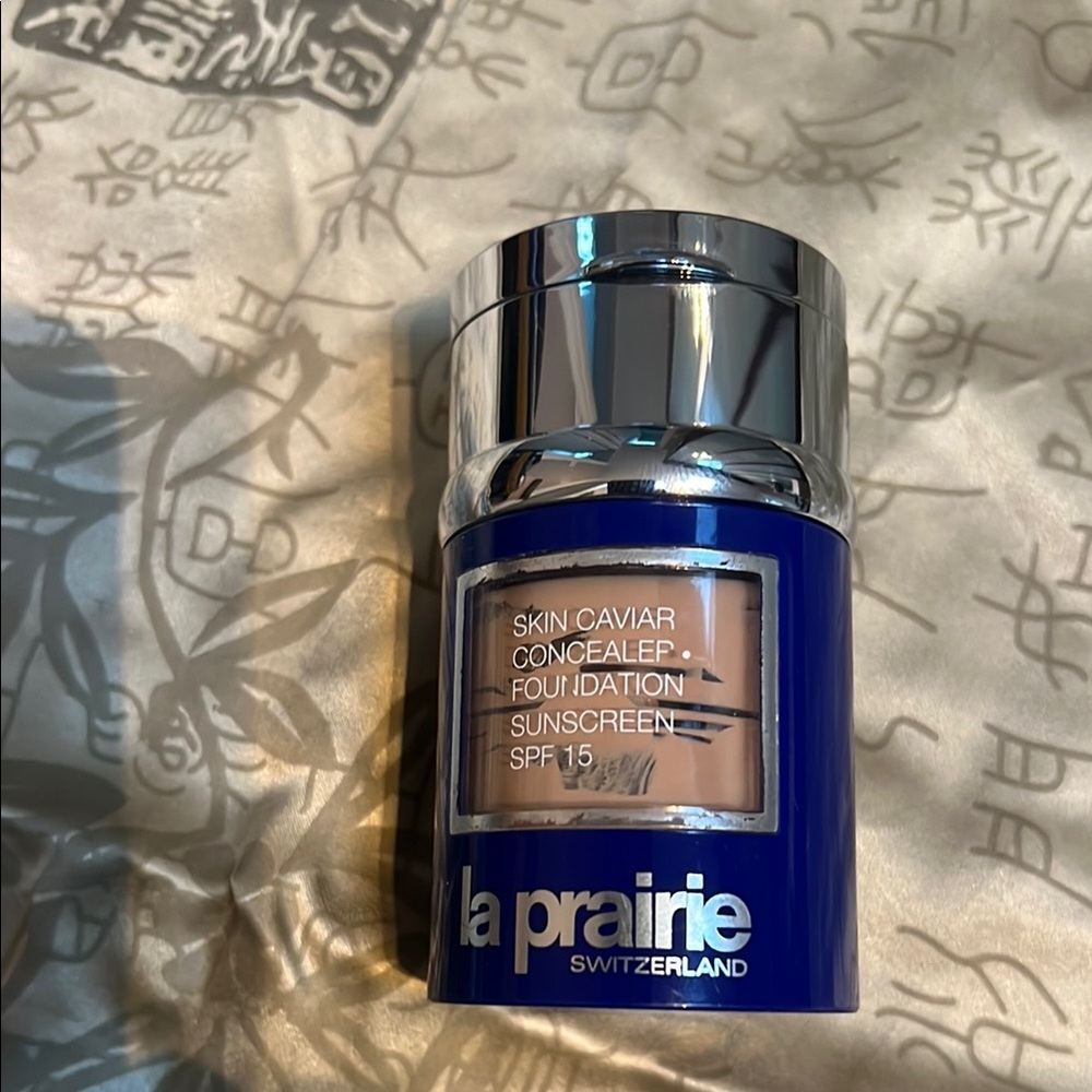 La Prairie Blue and Silver Suncare Skincare